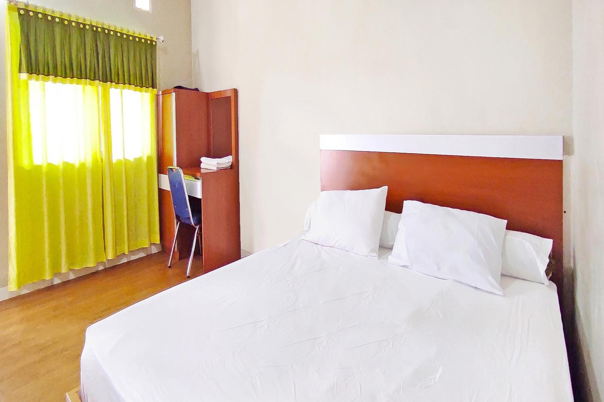 Capital O 91046 Hotel Remaja Indah Masamba Bagian luar foto